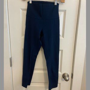 Lululemon Wunder Train High-Rise Crop 23" in Navy